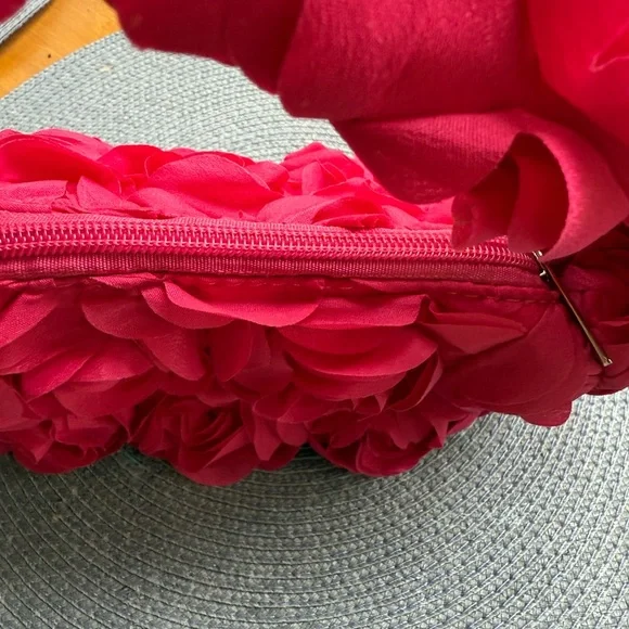 Elegant Pink Floral Women's Bag - Picture 6 of 8